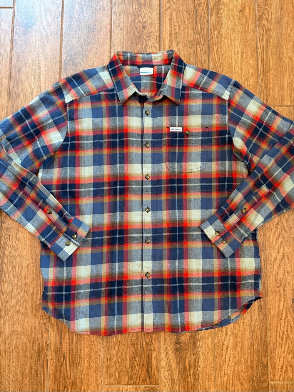 NWOT / Columbia Men's Red & Blue Plaid Button-Up flannel Shirt / XL